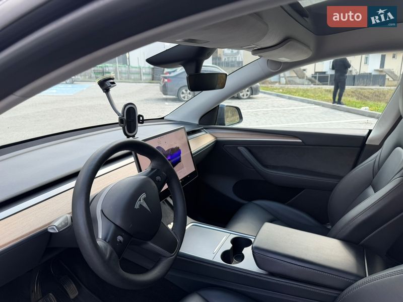 Позашляховик / Кросовер Tesla Model Y 2023 в Львові фото 45 Позашляховик / Кросовер Tesla Model Y 2023 в Львові
