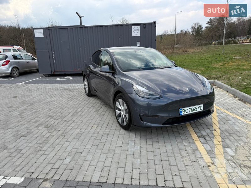 Позашляховик / Кросовер Tesla Model Y 2023 в Львові фото 4 Позашляховик / Кросовер Tesla Model Y 2023 в Львові