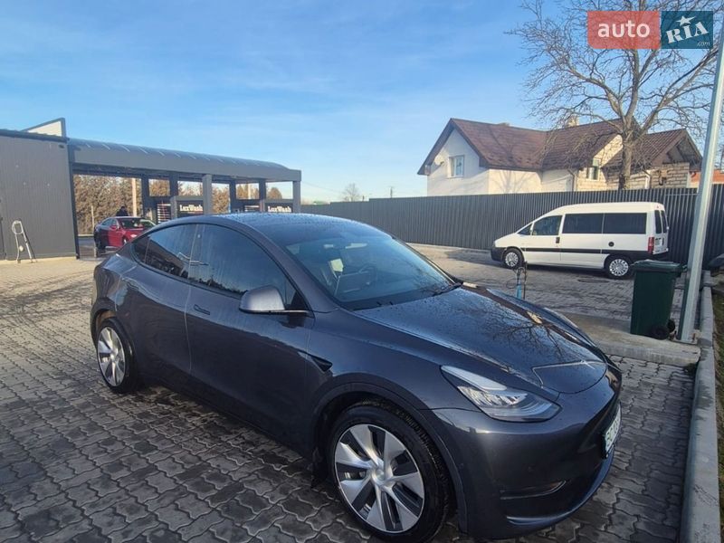 Внедорожник / Кроссовер Tesla Model Y 2020 в Львове