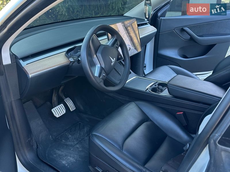 Позашляховик / Кросовер Tesla Model Y 2022 в Львові