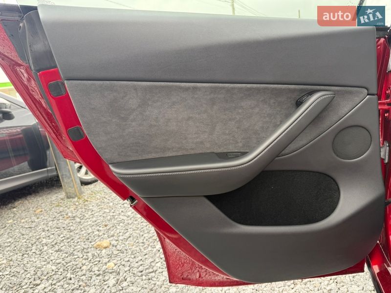 Позашляховик / Кросовер Tesla Model Y 2024 в Стрию фото 13 Позашляховик / Кросовер Tesla Model Y 2024 в Стрию