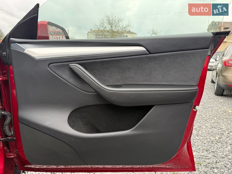 Позашляховик / Кросовер Tesla Model Y 2024 в Стрию фото 15 Позашляховик / Кросовер Tesla Model Y 2024 в Стрию
