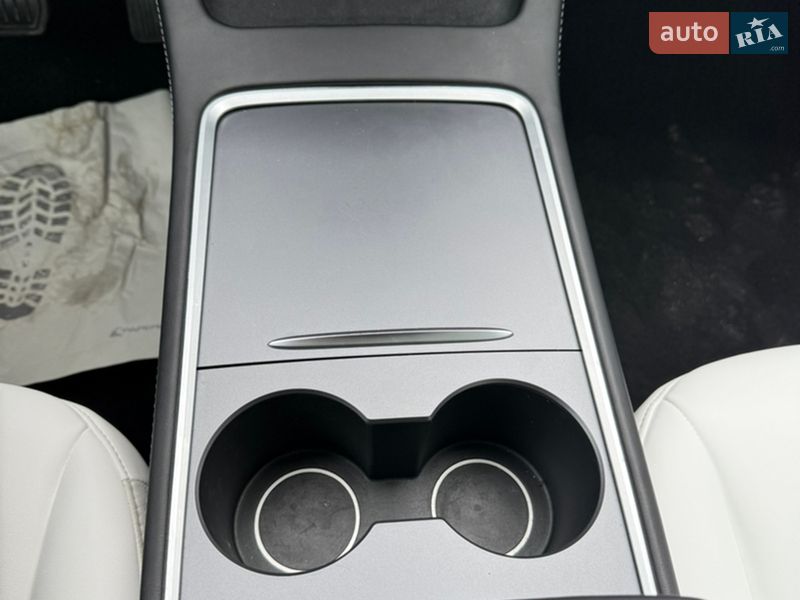 Позашляховик / Кросовер Tesla Model Y 2024 в Стрию фото 19 Позашляховик / Кросовер Tesla Model Y 2024 в Стрию