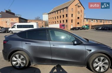 Позашляховик / Кросовер Tesla Model Y 2022 в Умані