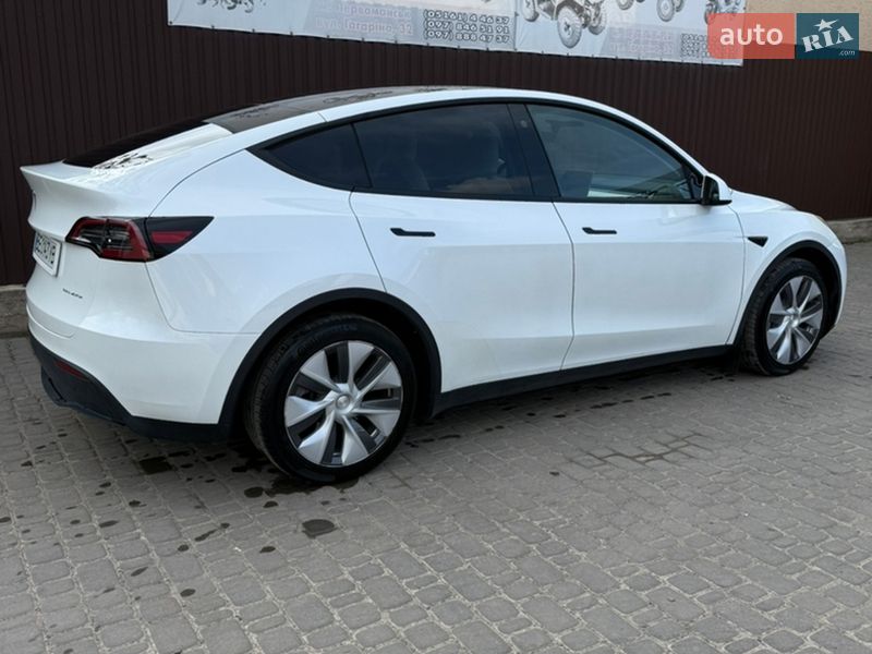 Внедорожник / Кроссовер Tesla Model Y 2023 в Первомайске
