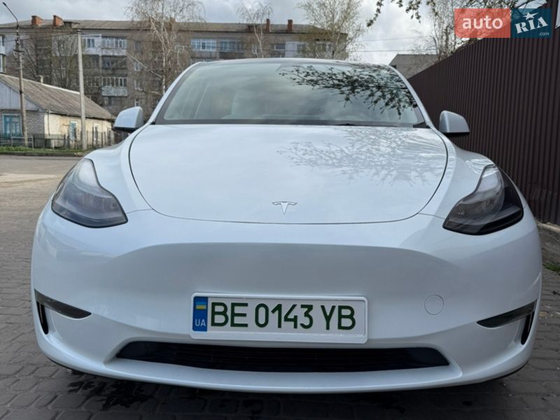 Внедорожник / Кроссовер Tesla Model Y 2023 в Первомайске