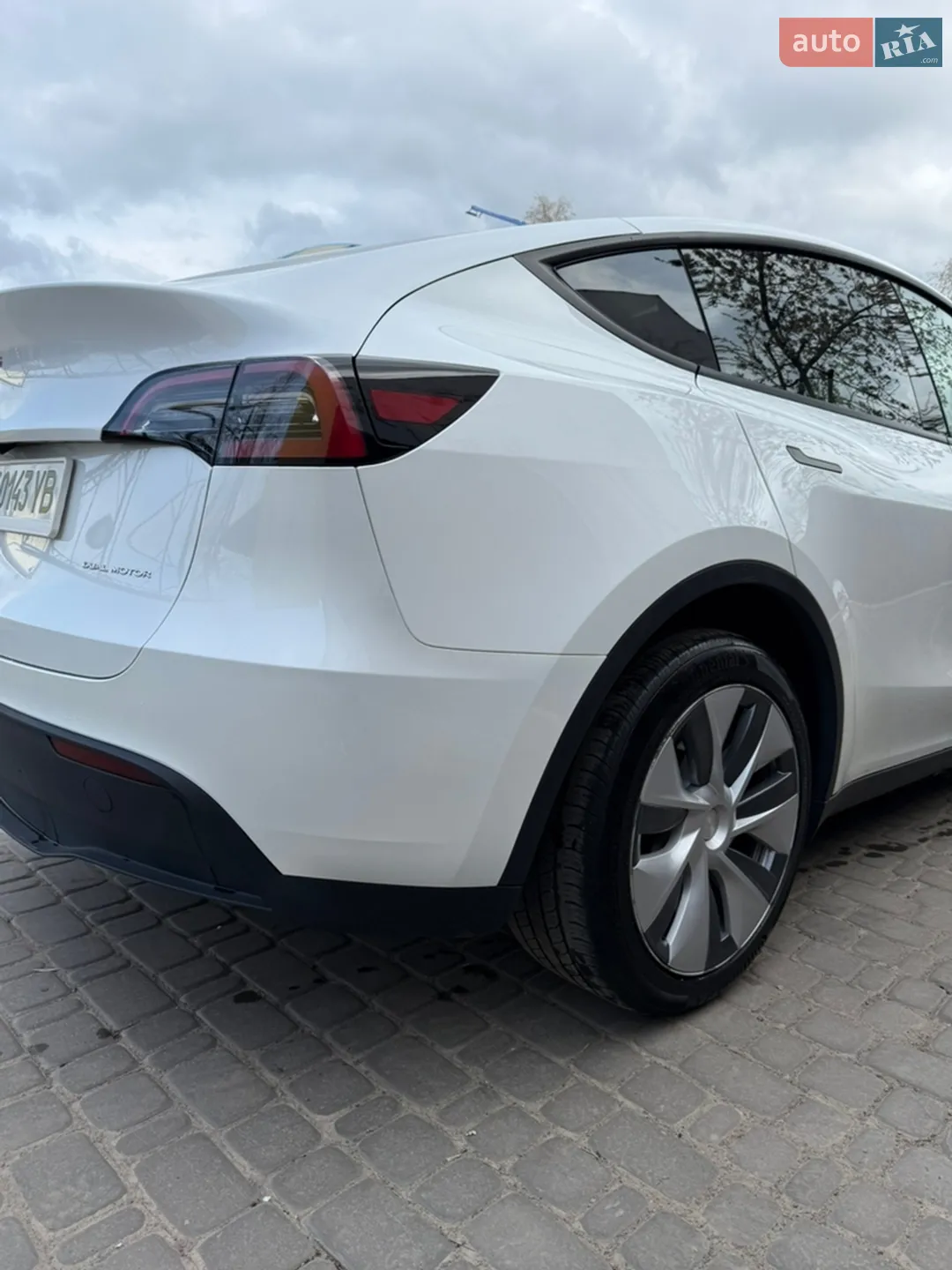 2023 Tesla Model Y - мініатюра 4