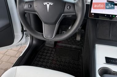 Позашляховик / Кросовер Tesla Model Y 2023 в Первомайську