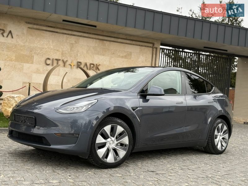 Позашляховик / Кросовер Tesla Model Y 2023 в Львові фото 5 Позашляховик / Кросовер Tesla Model Y 2023 в Львові