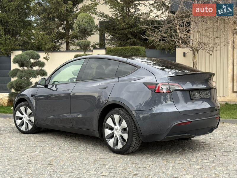 Позашляховик / Кросовер Tesla Model Y 2023 в Львові фото 13 Позашляховик / Кросовер Tesla Model Y 2023 в Львові