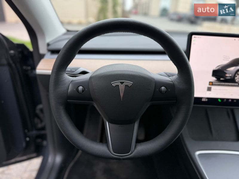 Позашляховик / Кросовер Tesla Model Y 2023 в Львові фото 26 Позашляховик / Кросовер Tesla Model Y 2023 в Львові