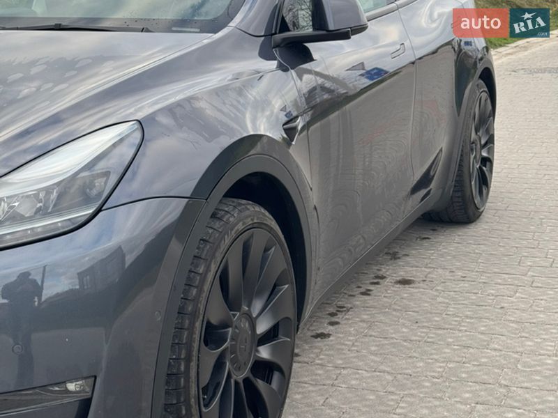 Внедорожник / Кроссовер Tesla Model Y 2022 в Львове