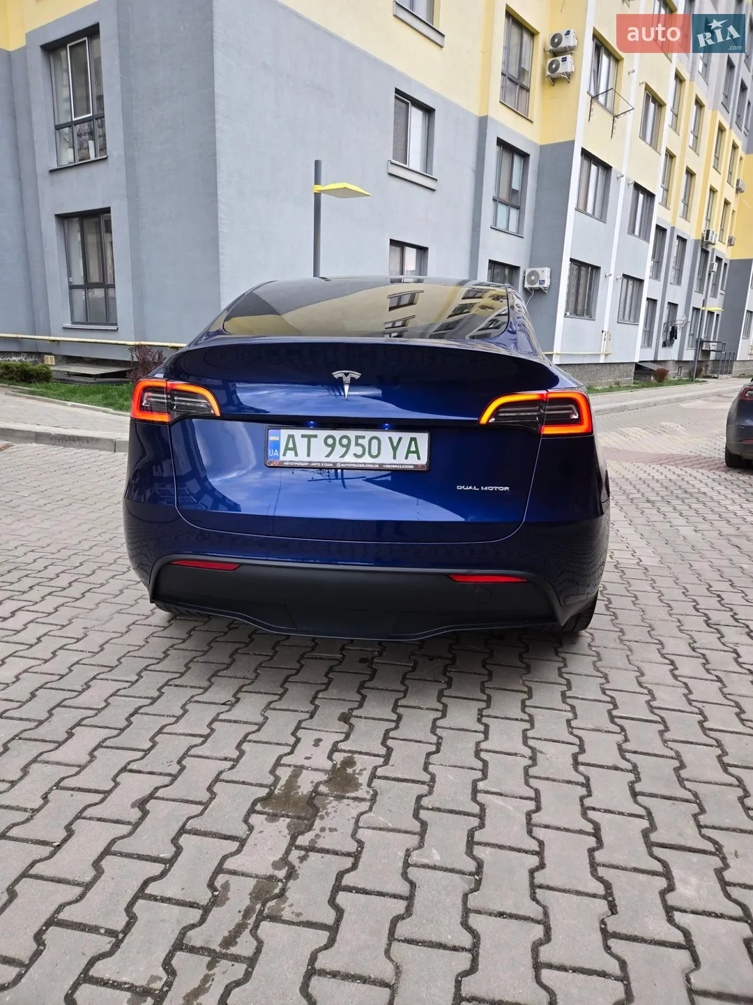 2023 Tesla Model Y - мініатюра 4