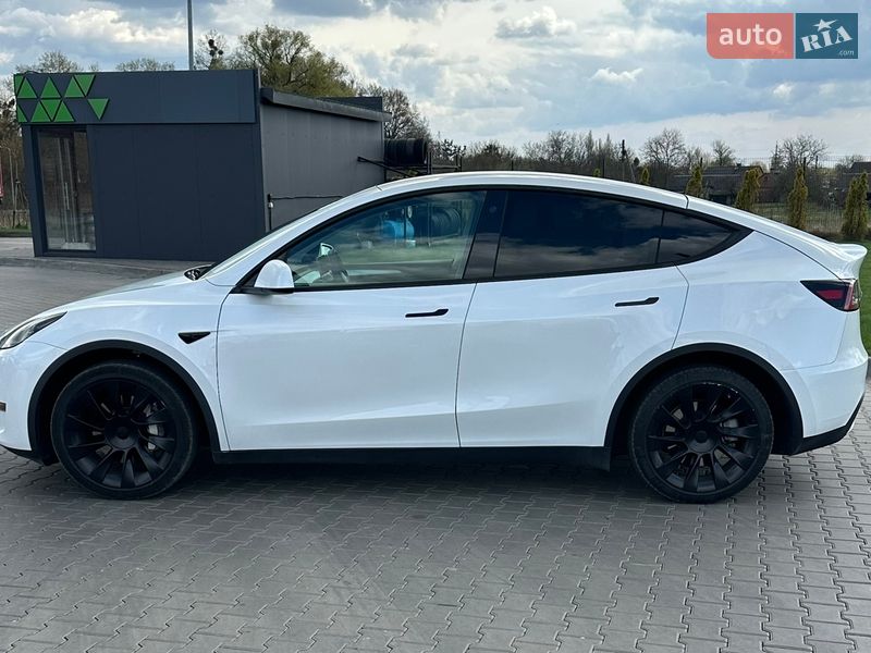 Внедорожник / Кроссовер Tesla Model Y 2022 в Луцке