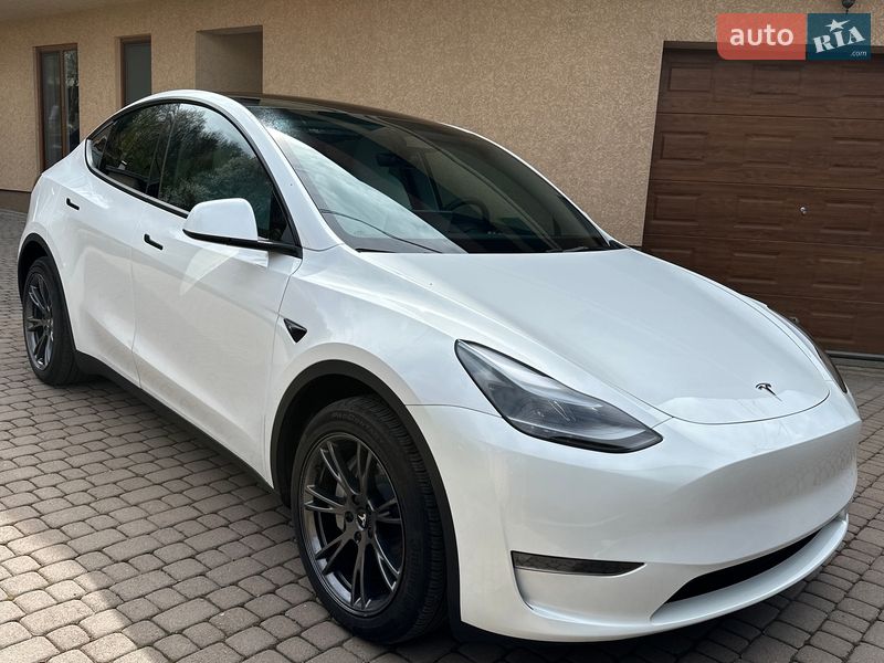 Внедорожник / Кроссовер Tesla Model Y 2024 в Тячеве