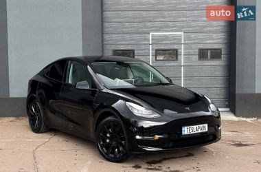 Внедорожник / Кроссовер Tesla Model Y 2023 в Киеве