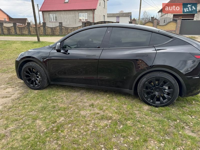 Внедорожник / Кроссовер Tesla Model Y 2023 в Костополе