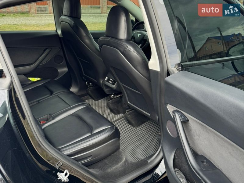 Внедорожник / Кроссовер Tesla Model Y 2023 в Костополе