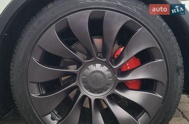 Внедорожник / Кроссовер Tesla Model Y 2020 в Львове