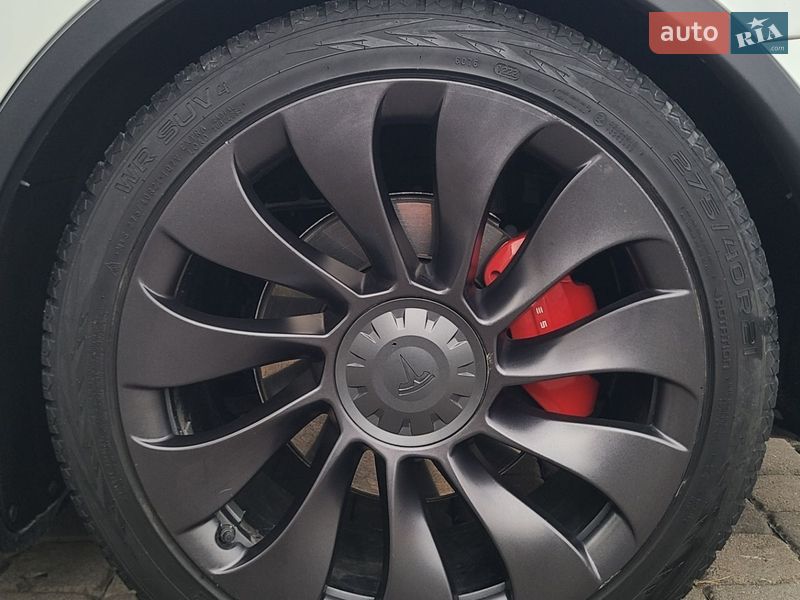 Внедорожник / Кроссовер Tesla Model Y 2020 в Львове