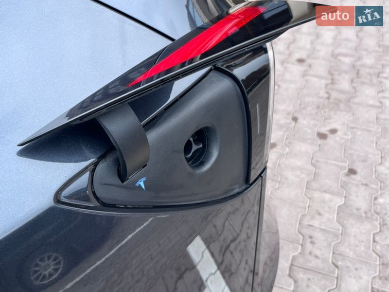 Внедорожник / Кроссовер Tesla Model Y 2025 в Софиевской Борщаговке