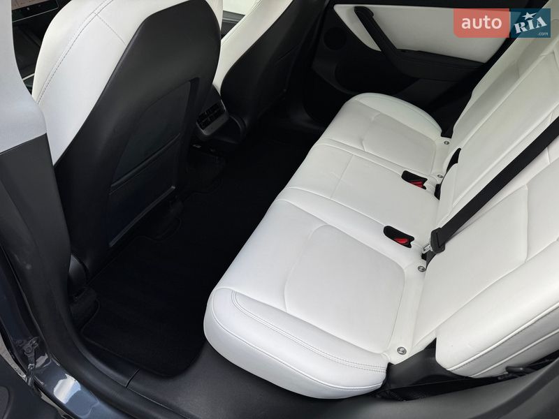 Позашляховик / Кросовер Tesla Model Y 2022 в Запоріжжі