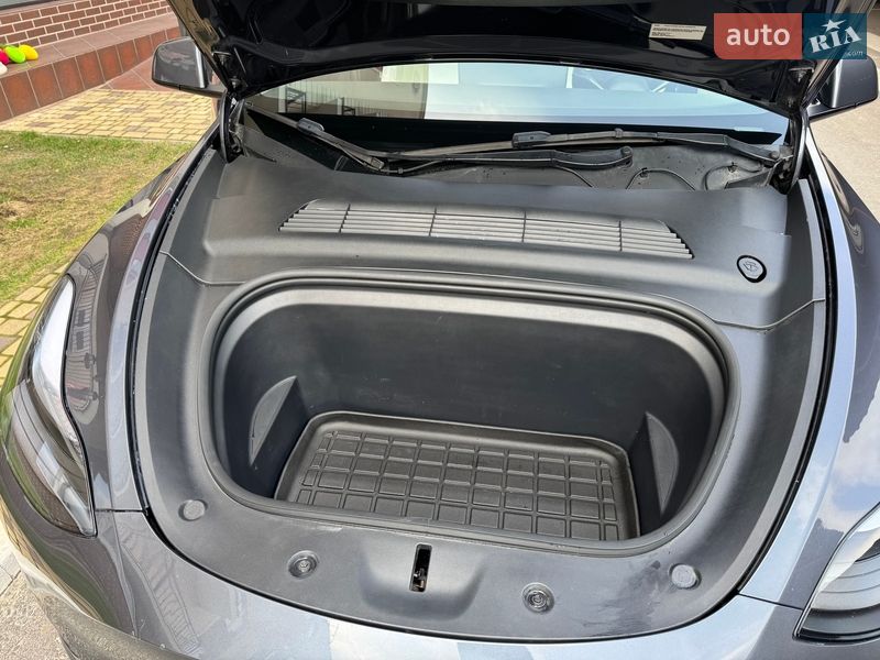 Позашляховик / Кросовер Tesla Model Y 2022 в Запоріжжі