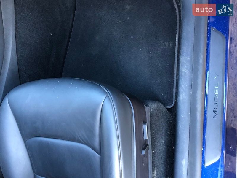 Позашляховик / Кросовер Tesla Model Y 2022 в Кременчуці фото 5 Позашляховик / Кросовер Tesla Model Y 2022 в Кременчуці