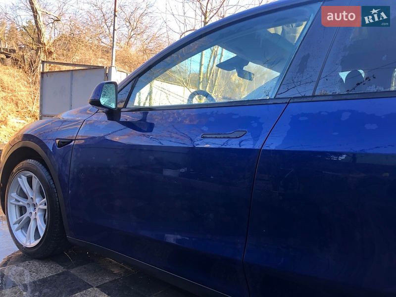 Позашляховик / Кросовер Tesla Model Y 2022 в Кременчуці фото 10 Позашляховик / Кросовер Tesla Model Y 2022 в Кременчуці