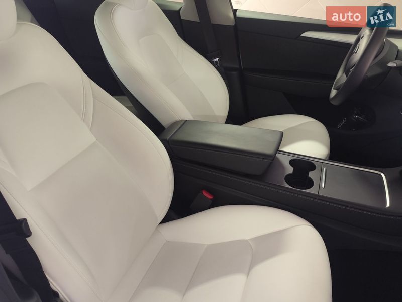 Внедорожник / Кроссовер Tesla Model Y 2024 в Черкассах