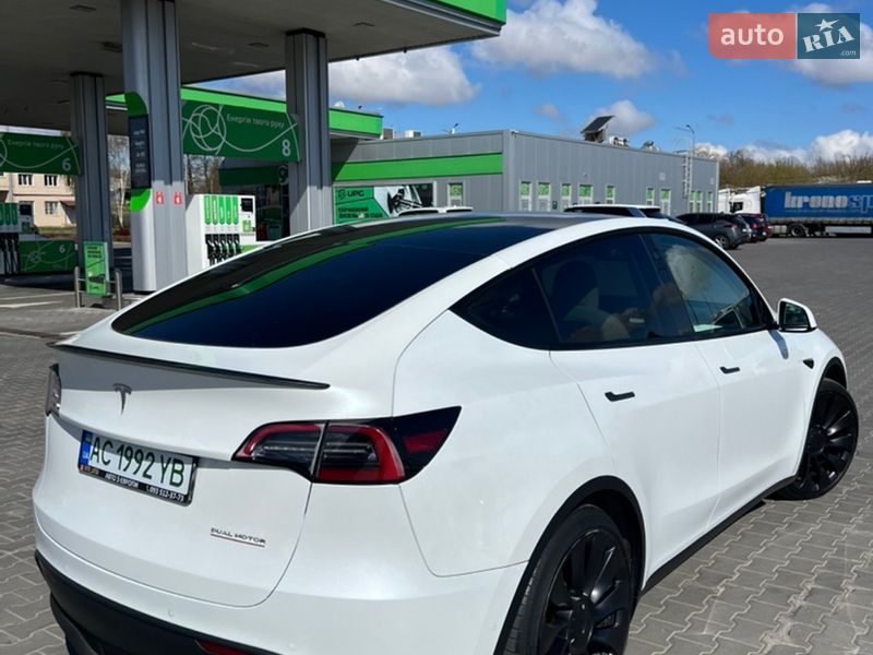 Внедорожник / Кроссовер Tesla Model Y 2022 в Луцке