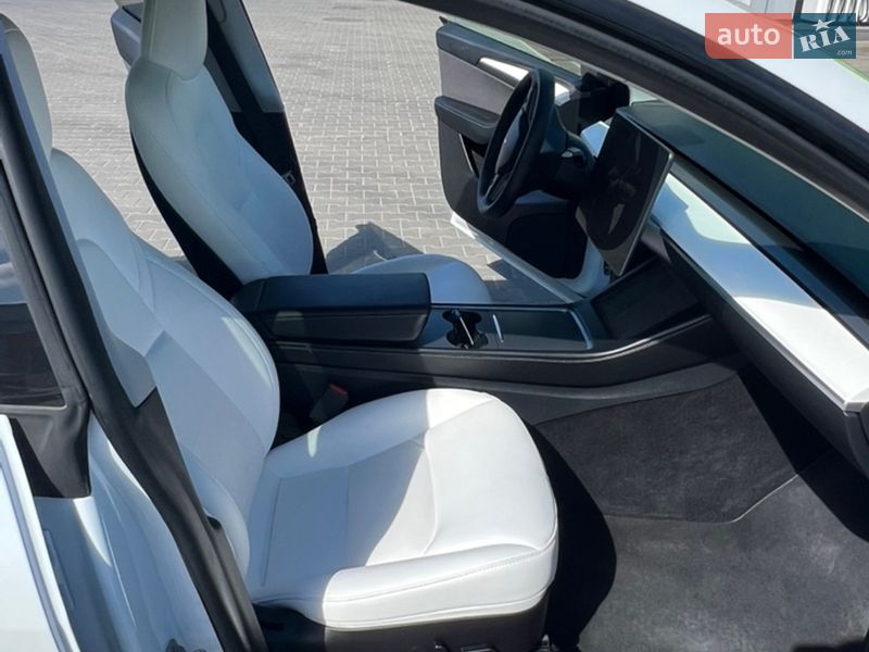 Внедорожник / Кроссовер Tesla Model Y 2022 в Луцке