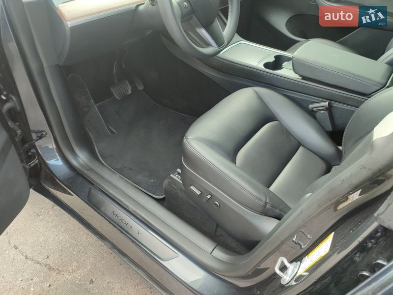 Внедорожник / Кроссовер Tesla Model Y 2024 в Киеве фото 10 Внедорожник / Кроссовер Tesla Model Y 2024 в Киеве