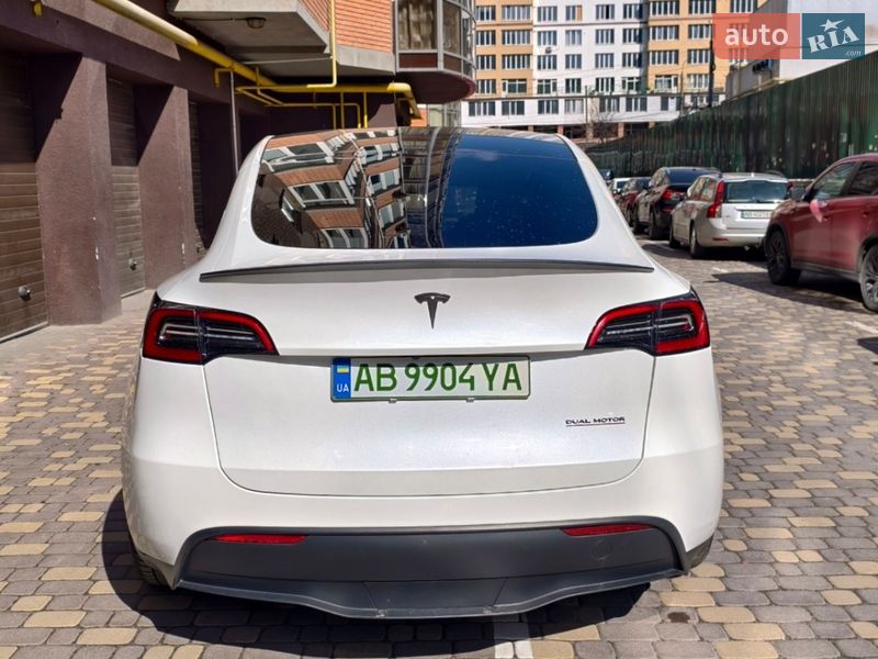 Внедорожник / Кроссовер Tesla Model Y 2023 в Виннице