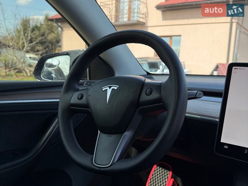 Позашляховик / Кросовер Tesla Model Y 2022 в Долині фото 19 Позашляховик / Кросовер Tesla Model Y 2022 в Долині
