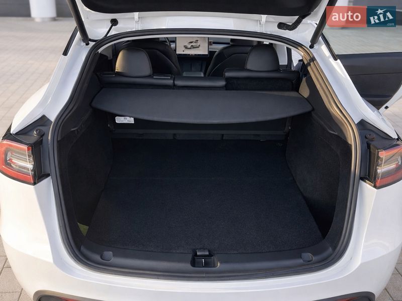 Позашляховик / Кросовер Tesla Model Y 2023 в Києві