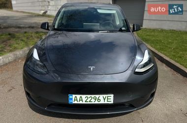 Позашляховик / Кросовер Tesla Model Y 2024 в Києві