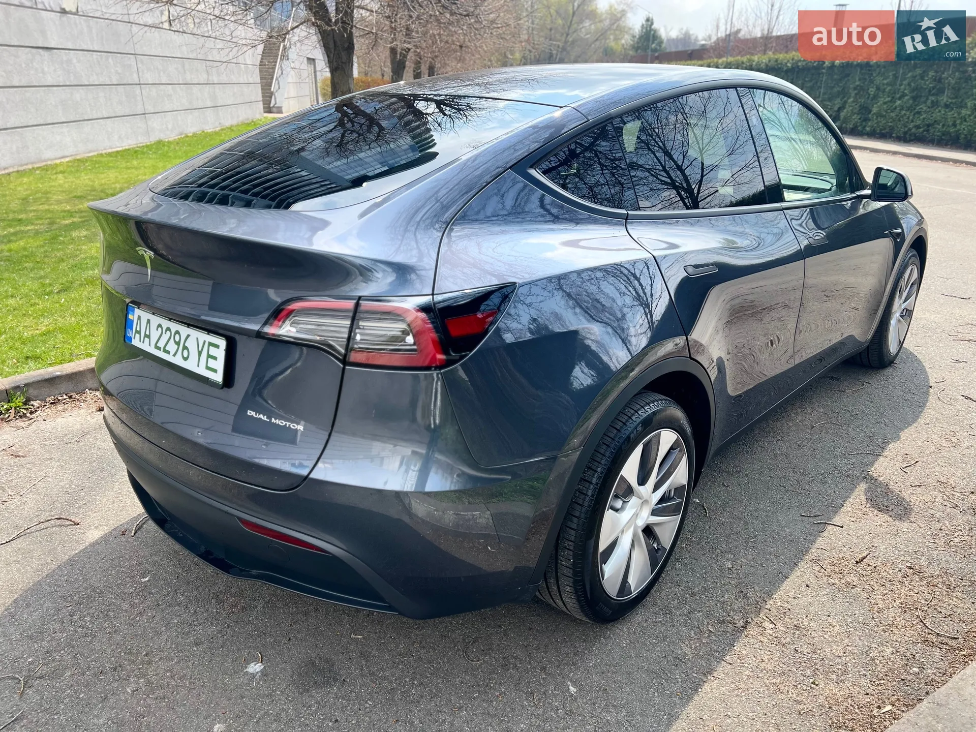 2024 Tesla Model Y - мініатюра 5