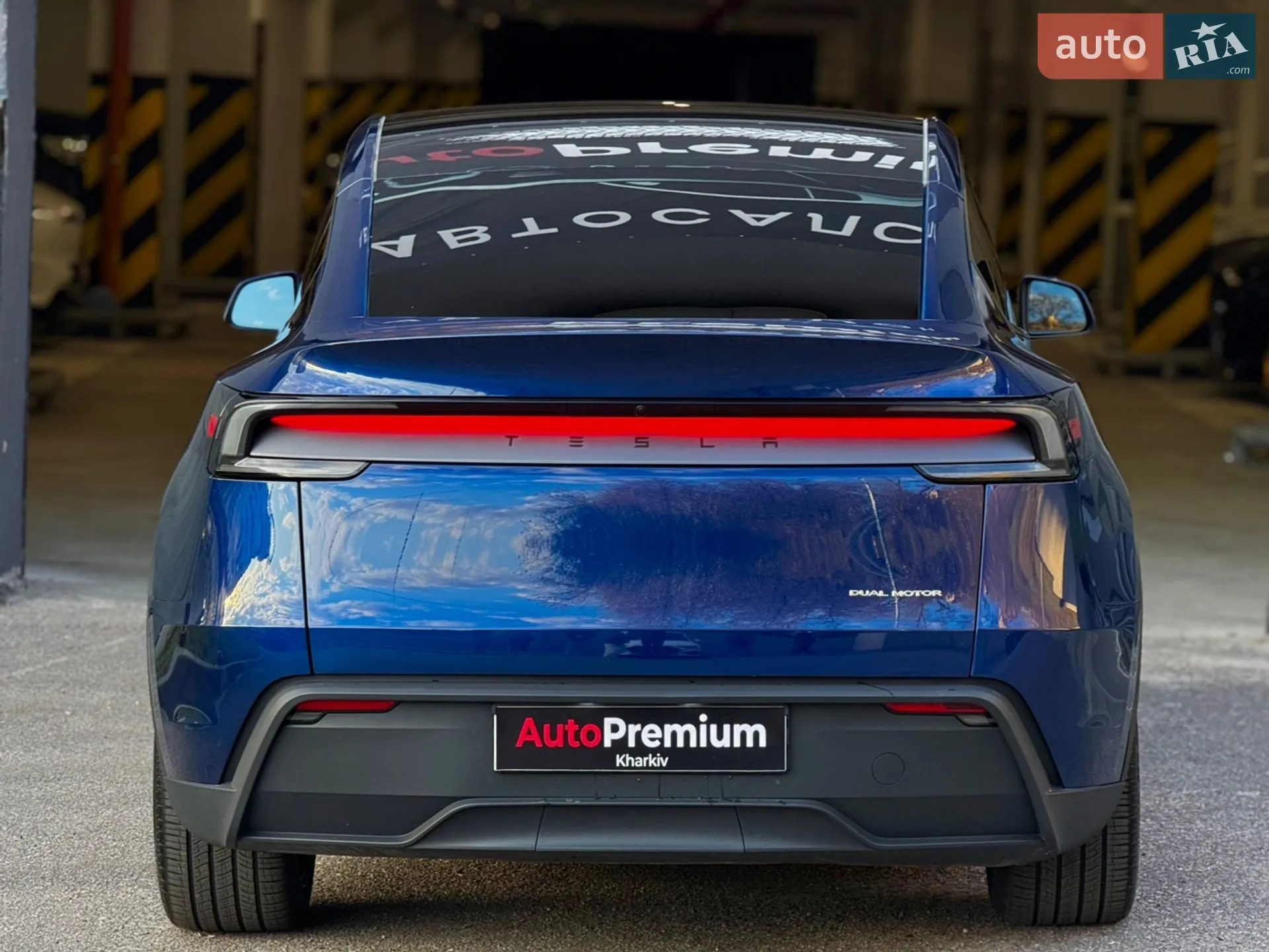 2025 Tesla Model Y - мініатюра 8