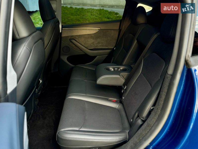 Позашляховик / Кросовер Tesla Model Y 2025 в Харкові