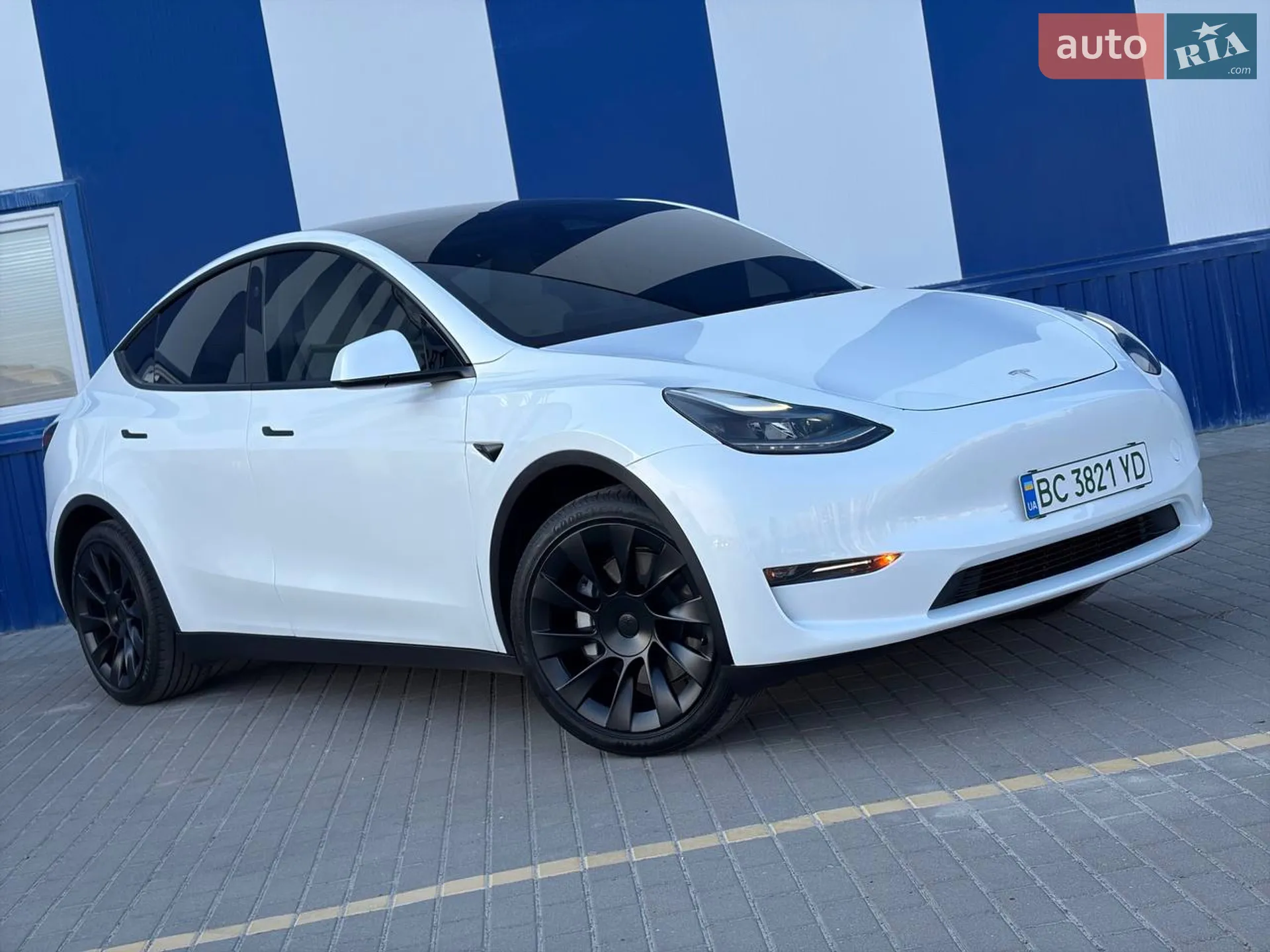 2024 Tesla Model Y - мініатюра 2
