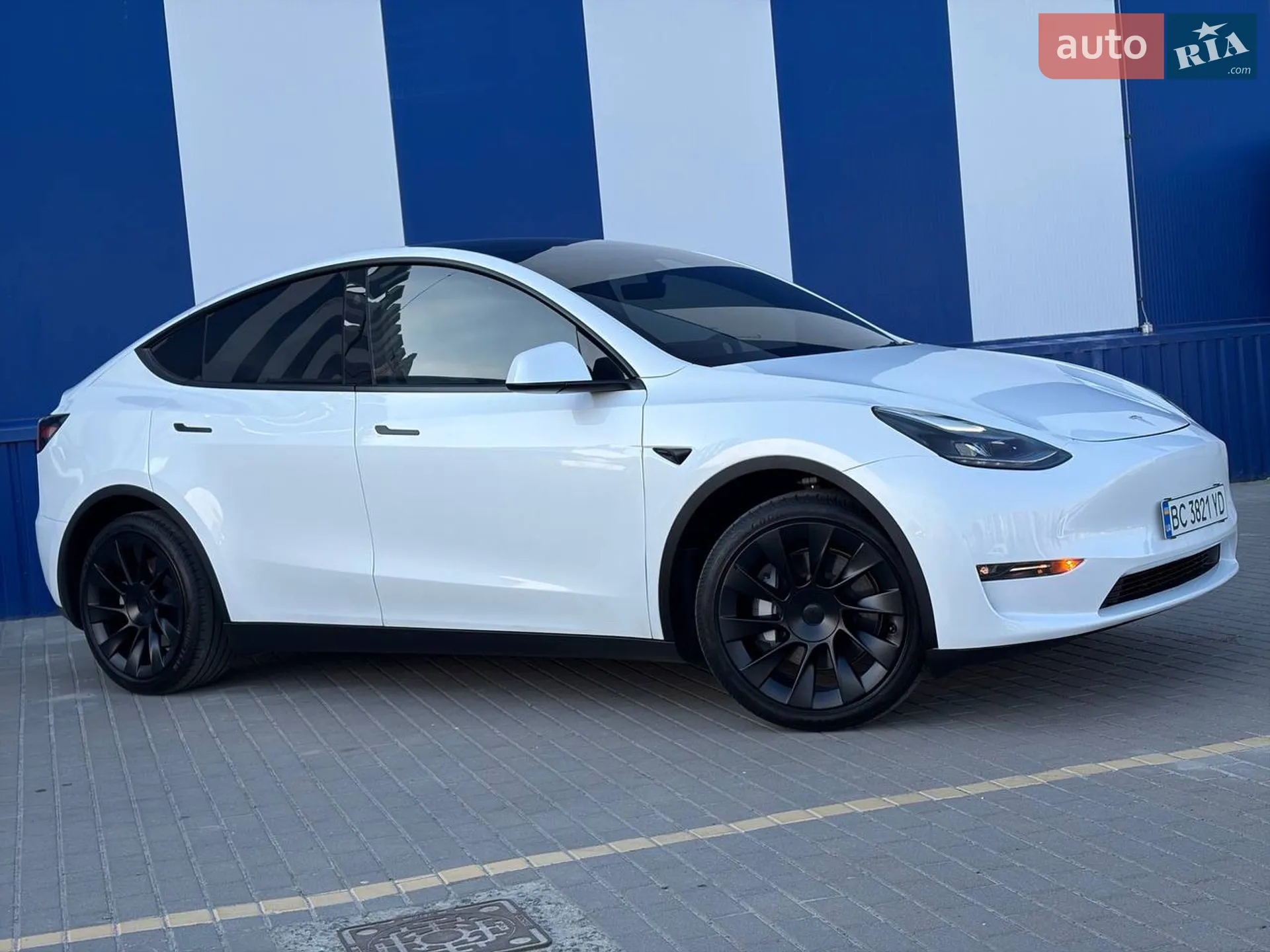 2024 Tesla Model Y - мініатюра 6