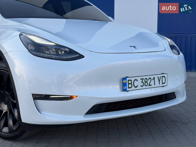 Внедорожник / Кроссовер Tesla Model Y 2024 в Дрогобыче