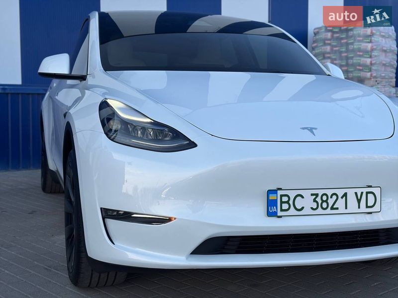 Внедорожник / Кроссовер Tesla Model Y 2024 в Дрогобыче