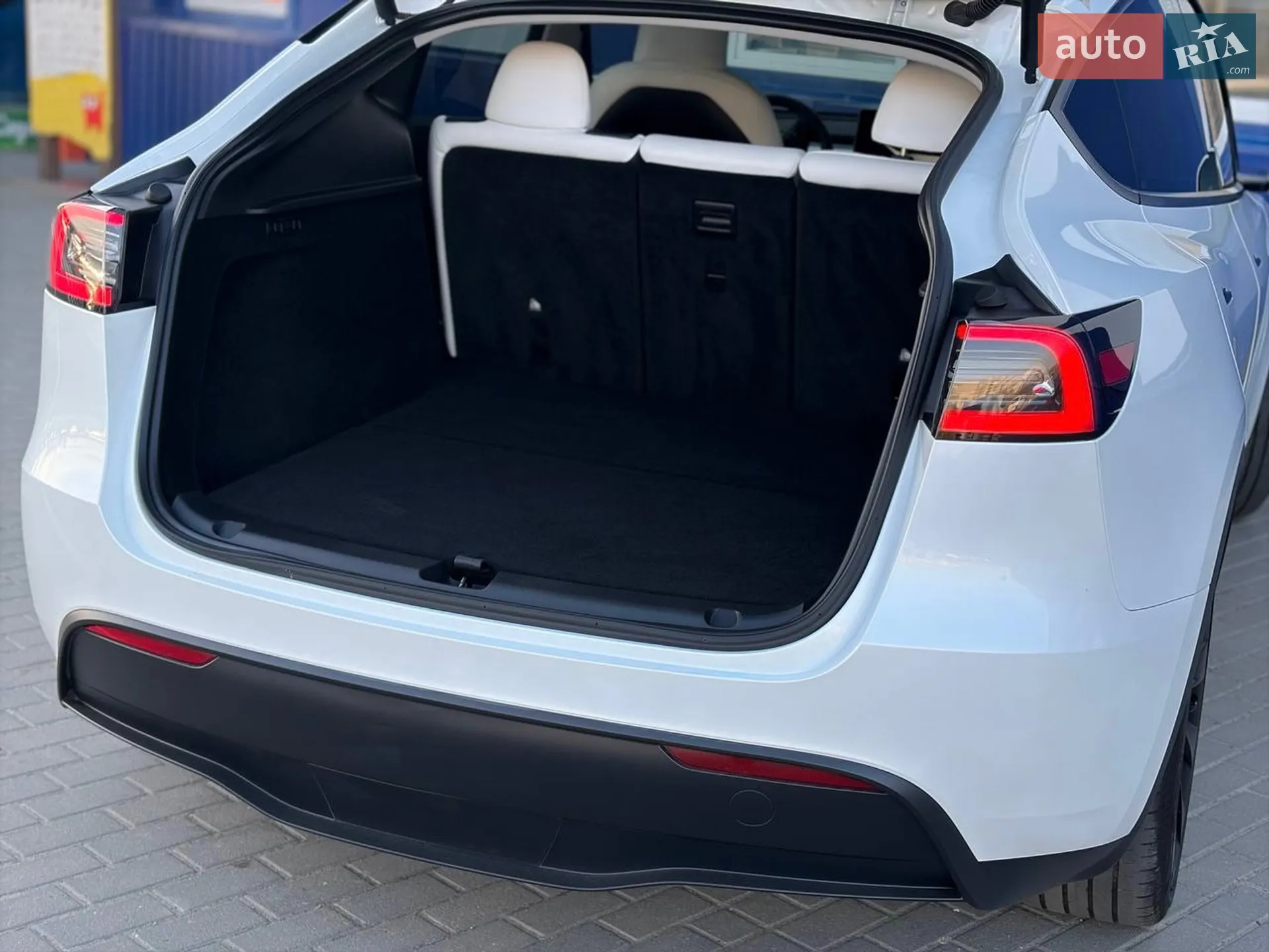 2024 Tesla Model Y - мініатюра 53