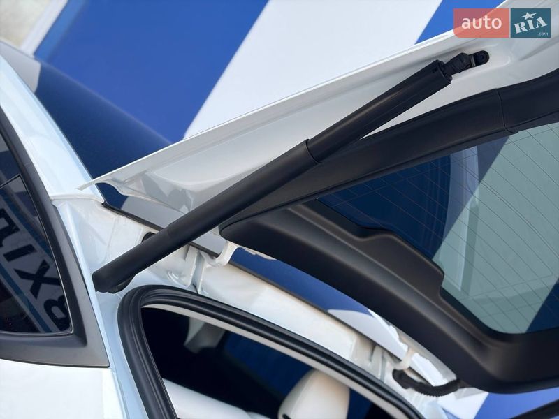 Внедорожник / Кроссовер Tesla Model Y 2024 в Дрогобыче