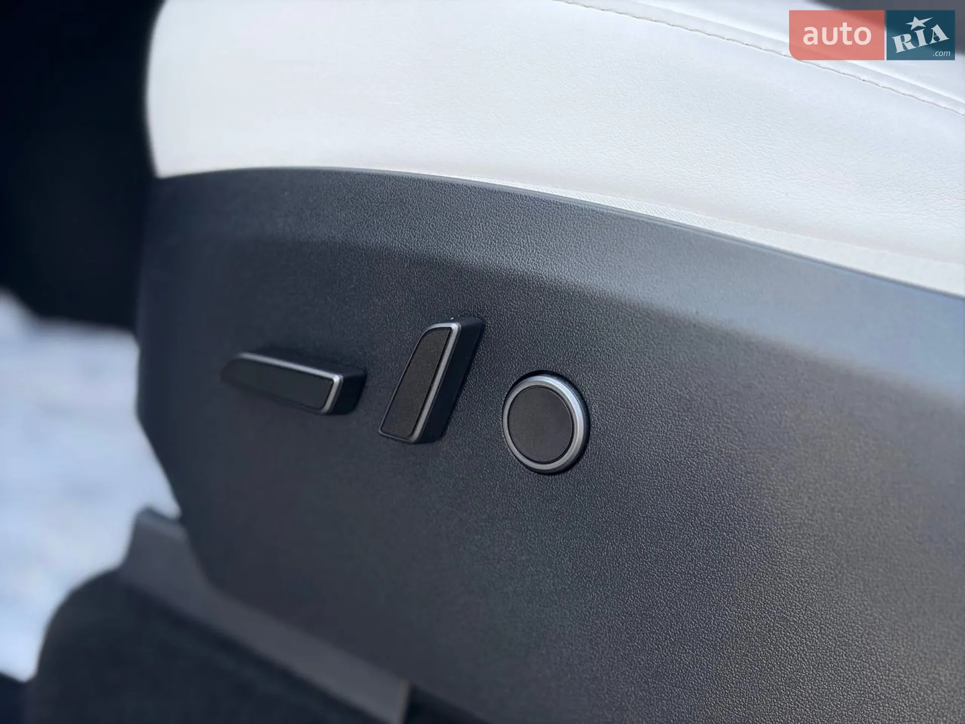 2024 Tesla Model Y - мініатюра 65