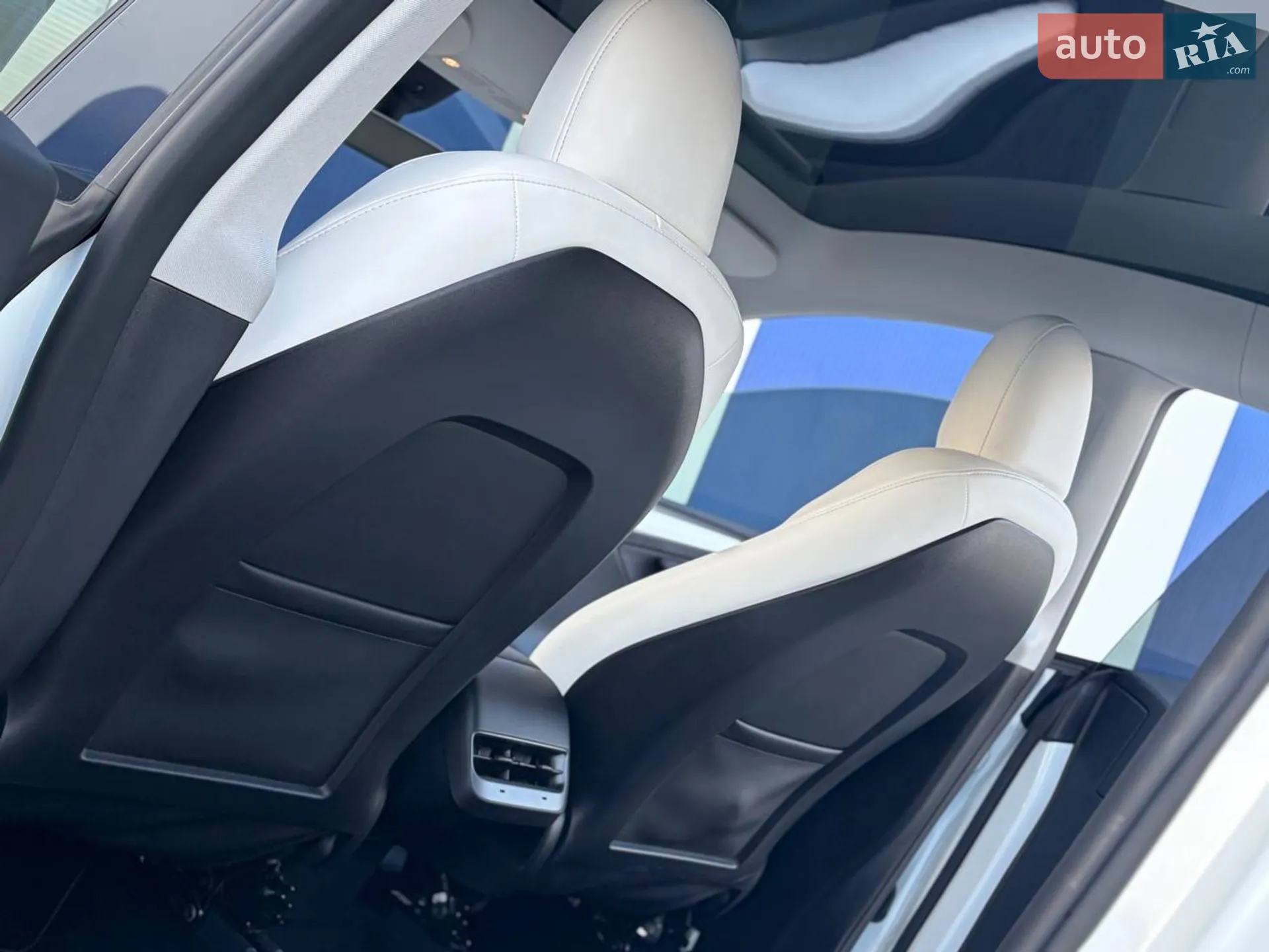 2024 Tesla Model Y - мініатюра 80