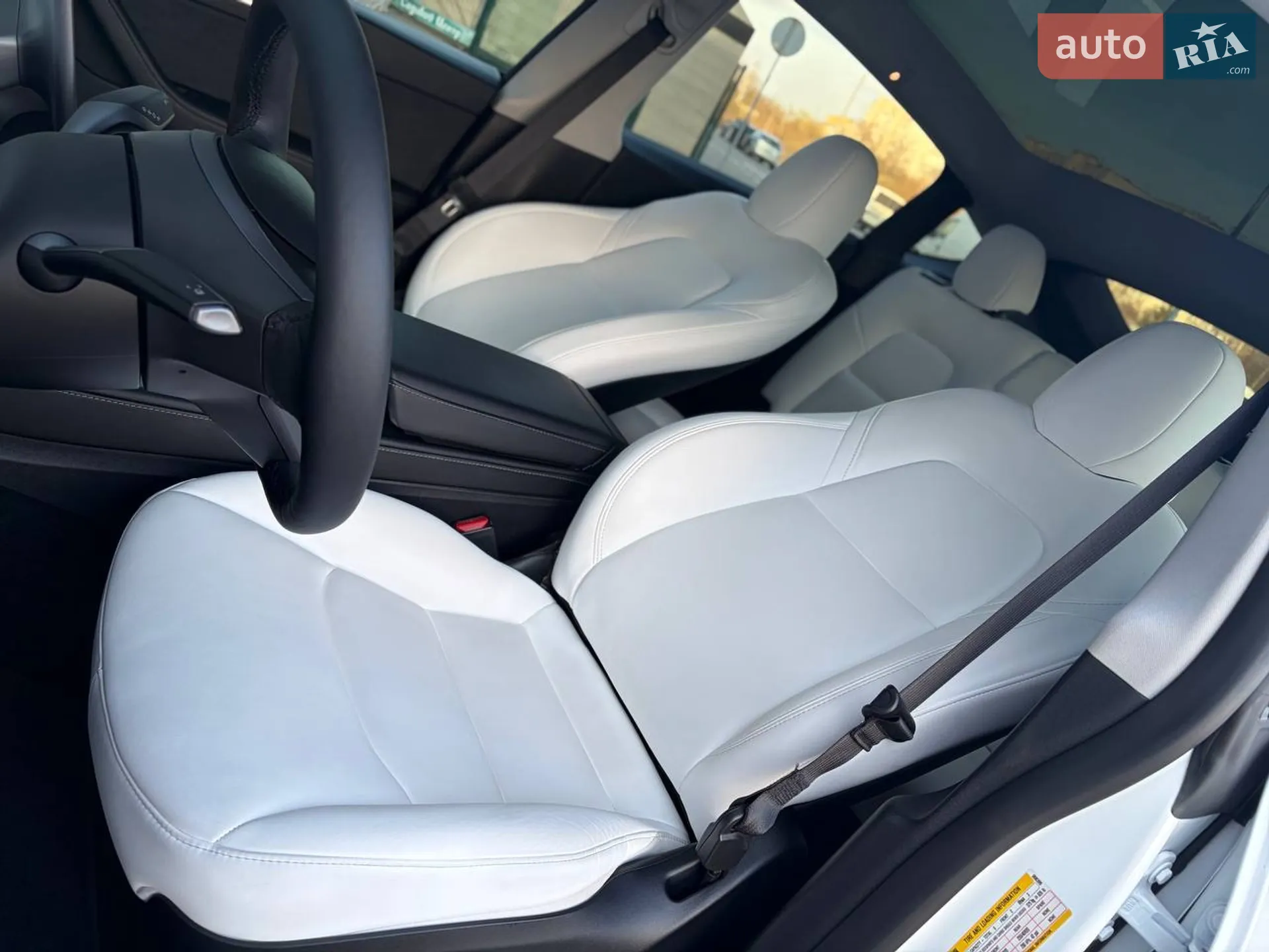 2024 Tesla Model Y - мініатюра 97