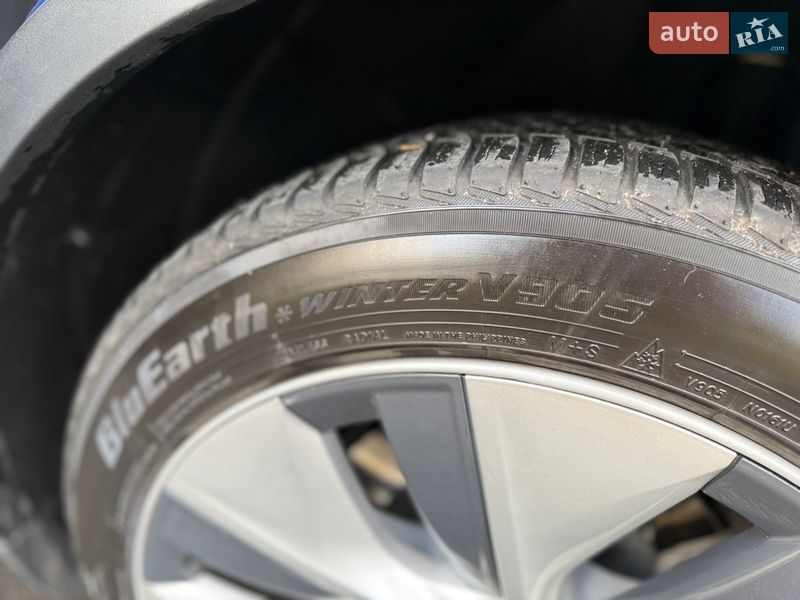 Внедорожник / Кроссовер Tesla Model Y 2023 в Харькове